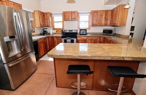 West University Maison | This house is a 2 bedroom(s), 3 bathrooms, located in Tucson, AZ.