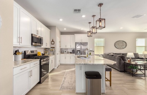 Buckeye Maison | This house is a 3 bedroom(s), 2 bathrooms, located in Buckeye, AZ.