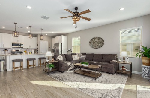 Buckeye Maison | This house is a 3 bedroom(s), 2 bathrooms, located in Buckeye, AZ.