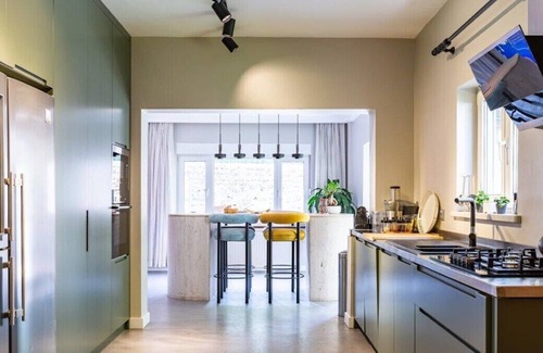 Uludag Maison | This house is a 4 bedroom(s), 2.5 bathrooms, located in Sarıyer, İstanbul.