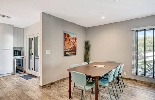 University Estates Maison | This house is a 4 bedroom(s), 4 bathrooms, located in Tempe, AZ.