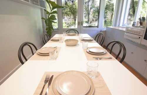 Lake Wendouree Maison | This house is a 4 bedroom(s), 1 bathrooms, located in Lake Wendouree, VIC.