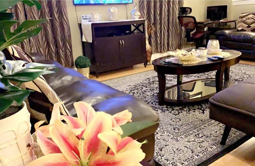 Westbrook Maison | This is a comfortable single house with great private backyard & outside camera