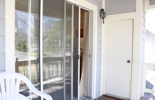 Chautauqua Copropriété | This is a timeshare condominium complex located on the northern end of Chautauqua Institution at 20 Elm Lane.