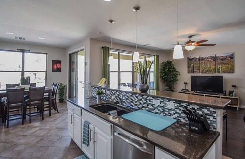 Maricopa Maison | C'EST CE DONT JE SUIS EN TRAIN DE PARLER!!! 3 chambres, 2 salles de bains, piscine chauffée privée-frais supplémentaires