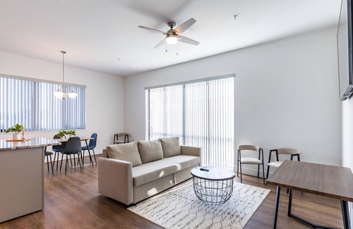 Eustis Appartement | This luxury paradise will leave you falling in love with our beautiful city!