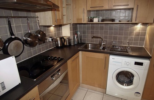 Stratford and New Town Appartement | Celui-ci a une salle de gym, un sauna et un hammam!