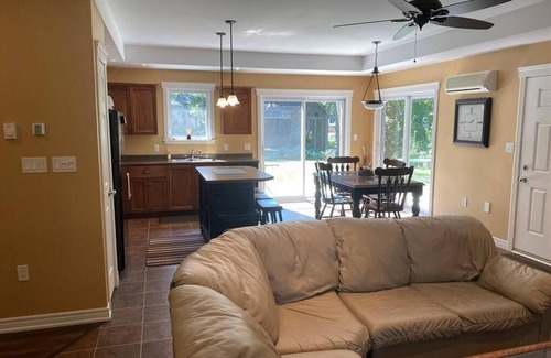 Point Clark Maison | This property is in pause until Dec 31, 2025