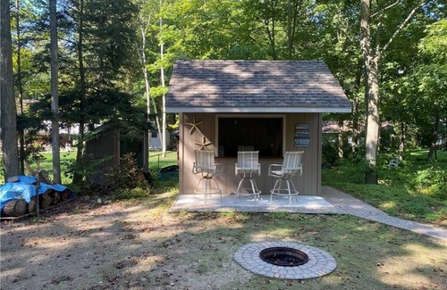 Point Clark Maison | This property is in pause until Dec 31, 2025