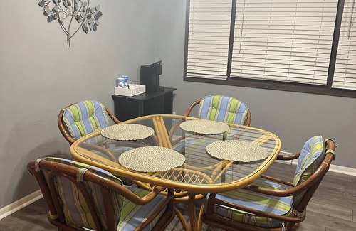 DeKalb Maison | This space close to the Northern Illinois University and I-88 Highway.
