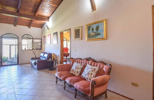 Motta San Giovanni Maison | 4 bedroom accommodation in Motta San Giovanni