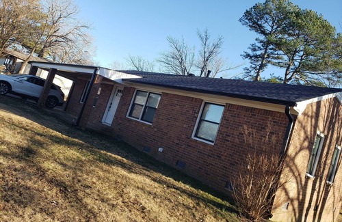 Pocahontas Maison | This updated home has 4 bedrooms and 2 full baths. Close to shopping and dining!