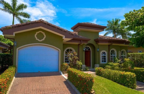 Bejuco Villa | This villa is a 3 bedroom(s), 3 bathrooms, located in Bejuco, Puntarenas Province.