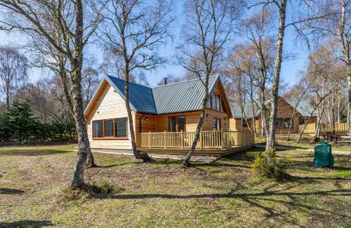 East Lewiston Maison | Thistle Lodge 21 with Hot Tub