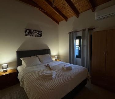 Pefki Maison | Tholos Alexandra's Beachfront House