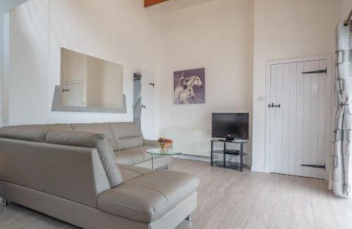 Thornhill Maison | Thomas Carlyle Cottage