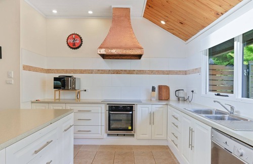 Cowes Maison | Thompson House Phillip Island