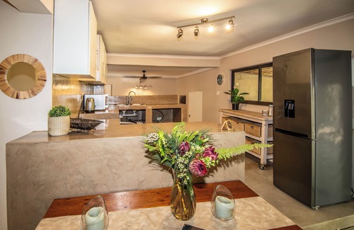 Thorny Bush Game Reserve Cabine | Thornhill Safari Lodge