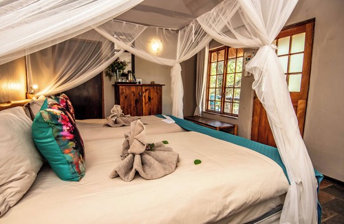 Thorny Bush Game Reserve Cabine | Thornhill Safari Lodge
