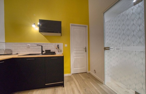 Poligny Appartement | Hôtel particulier 4* & SPA inclus à Poligny, 150m2, 3 SDB
