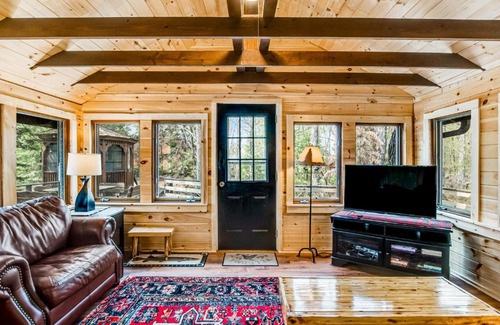 Land O Lakes Maison | Three Bears Lodge