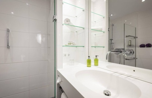 Ockfen Maison | Three-bed room comfort brook view - Landidyll Weinhotel Klostermühle