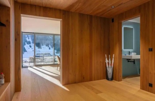 Engelberg Appartement | Three Bedroom Apartment With Mountain View