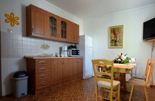 Vantacici Appartement | Appartement de trois chambres avec la terrasse Vantacici, Krk (A-20416-a)