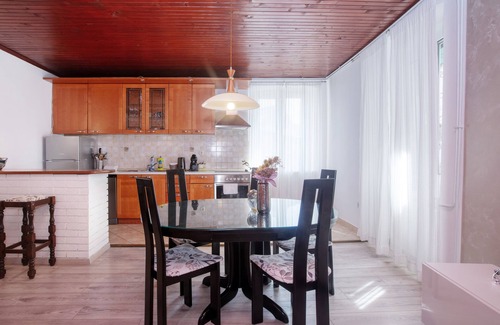 Grad Appartement | Appartement de trois chambres avec la terrasse Sibenik (A-21816-b)