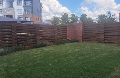 Tshwane Appartement | Three Bedroom Apartment At The Blyde