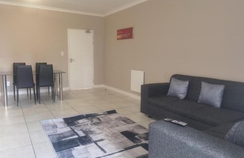 Tshwane Appartement | Three Bedroom Apartment At The Blyde