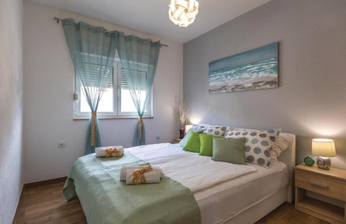 Rastovac Appartement | Three-Bedroom Apartment in Zagvozd