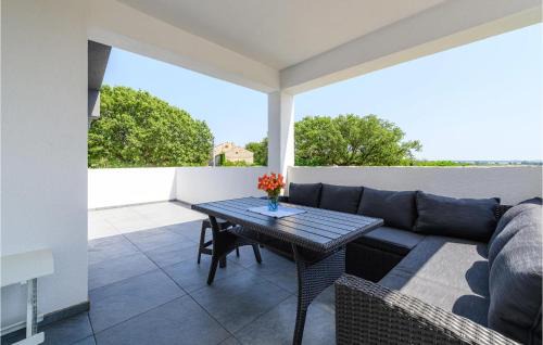 Tar Appartement | Three-Bedroom Apartment In Porec