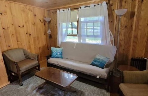 Wolfeboro Cabine | Three bedroom Cabin on Rust Pond Beach