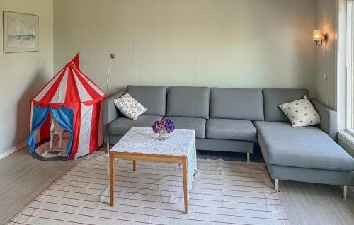 Flekkerøy Maison | Three Bedroom Cozy Home In Flekkerøy