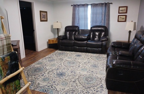 Superior Maison | Three Bedroom Home in Superior, AZ
