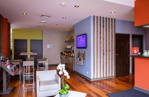 9th Arrondissement Hôtel | Three Comfortable and Pet-friendly Rooms, Onsite Parking, Centrally Located!