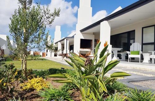 Olifantskop Chalet De Ski | Three Feathers Cottages