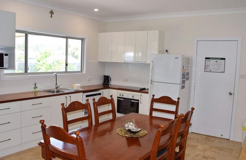 Hat Head Appartement | 3/54 Tête St Hat droite