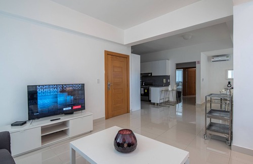 Bella Vista Appartement | Three Harmony Condos in the Same Building w/Pool