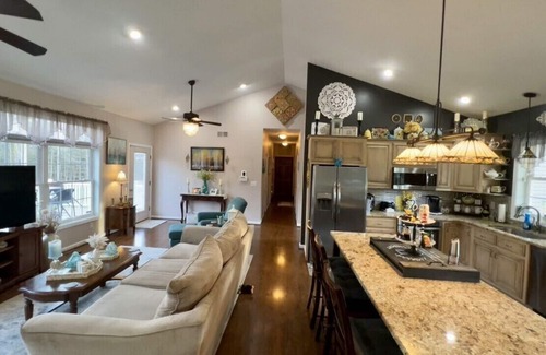 Town of Augusta Maison | Three Kings