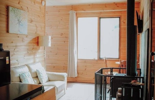 South Bruny Maison | Three Little Pigs Escape - Main House + Cabin