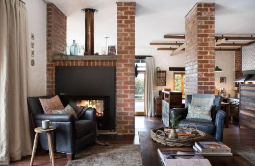 Bullarto South Maison | Three Paddocks