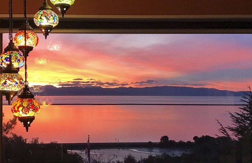 Nelson Maison | Three-story home providing every room with Sea views and all-day sun