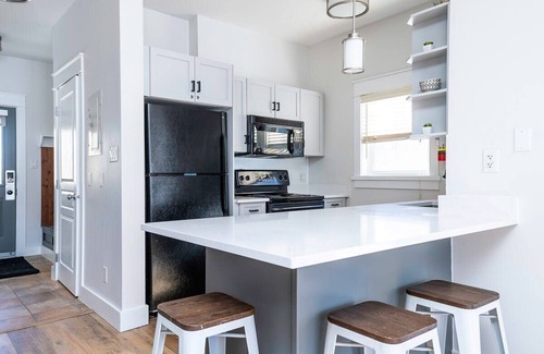 The Blue Mountains Copropriété | The Three Suns - Walk to the Village / Patio