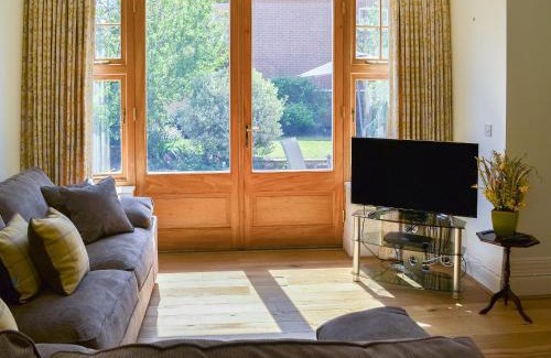 Sheringham Maison | Three The Boulevard