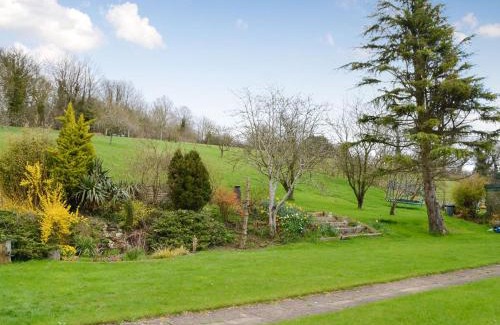 Stroud Maison | Three Ways