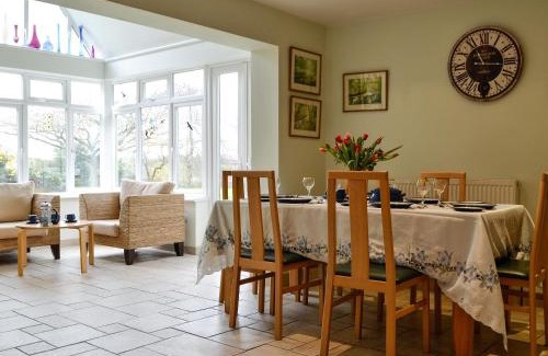 Stroud Maison | Three Ways