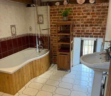 Aldborough Maison | Threshers Barn and Shire Horse Barn