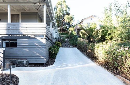 West Launceston Maison | Thrower Cottage: Gateway to the Cataract Gorge